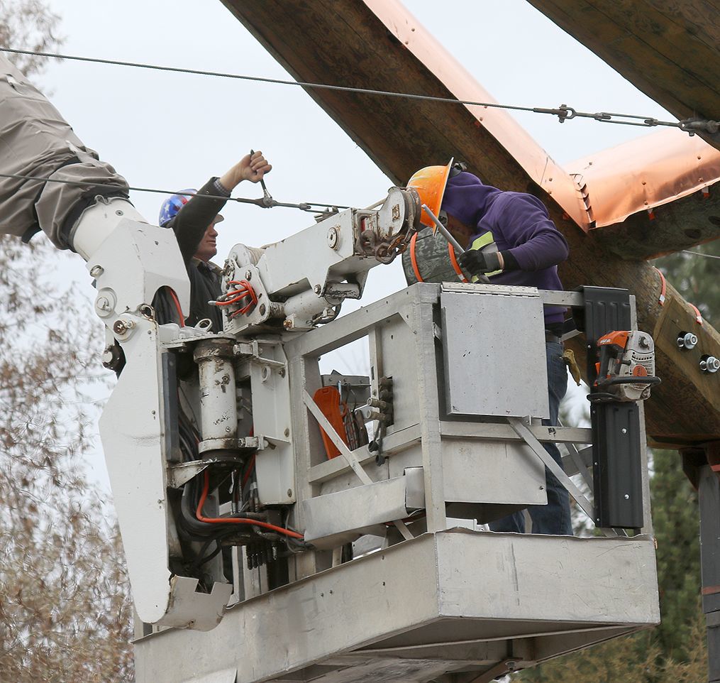 Workers tighten